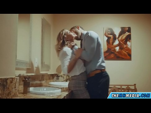 ❤️ Kung ang usa ka busty blonde naghaylo kanimo sa usa ka publiko nga kasilyas ️❌ Fucking sa ceb.onetubes.top ❌❤